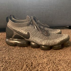 Men's Nike Flyknit Vapormax Size 10 Wolf Grey